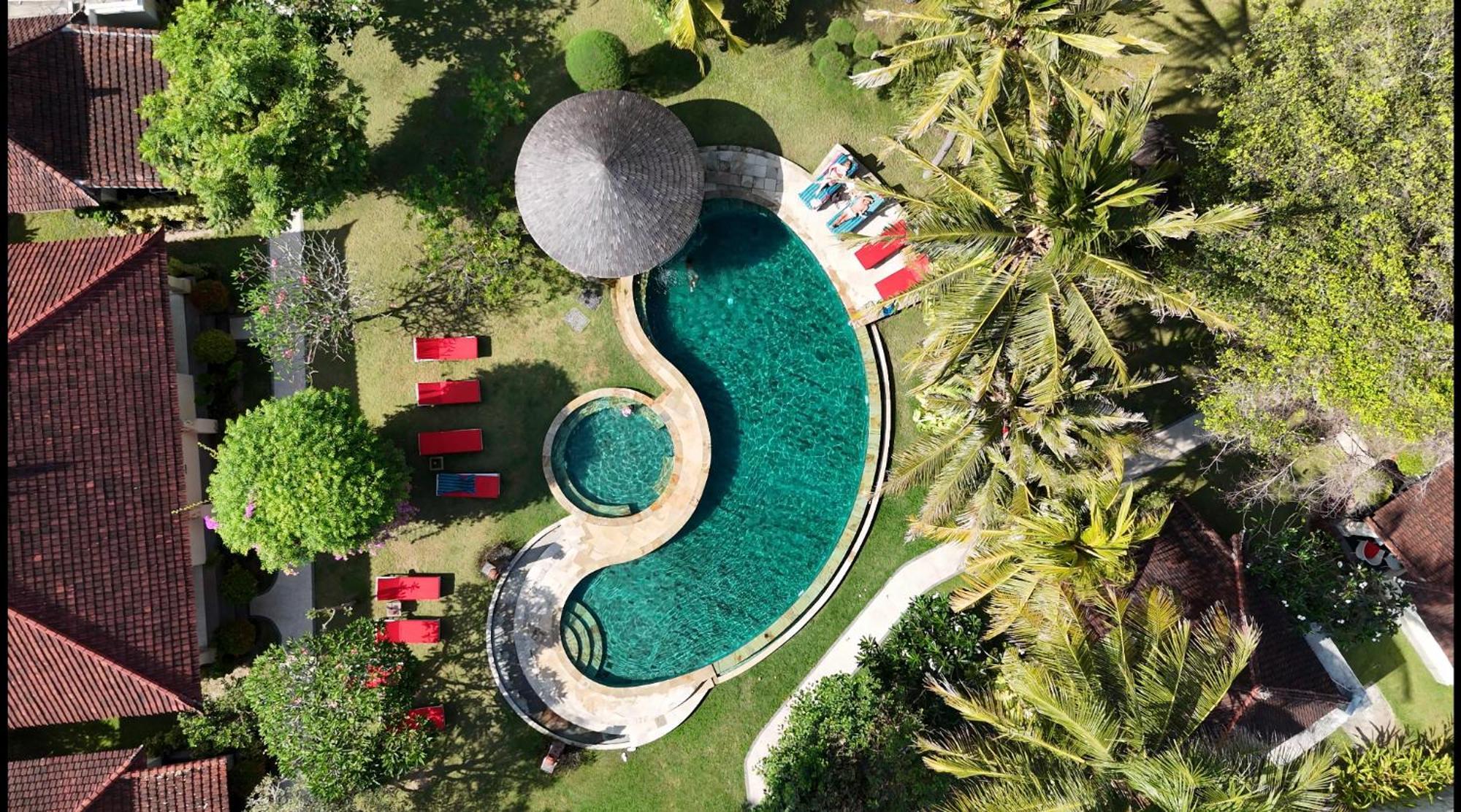 Puri Rinjani Bungalows & Hostel Kuta  Eksteriør billede