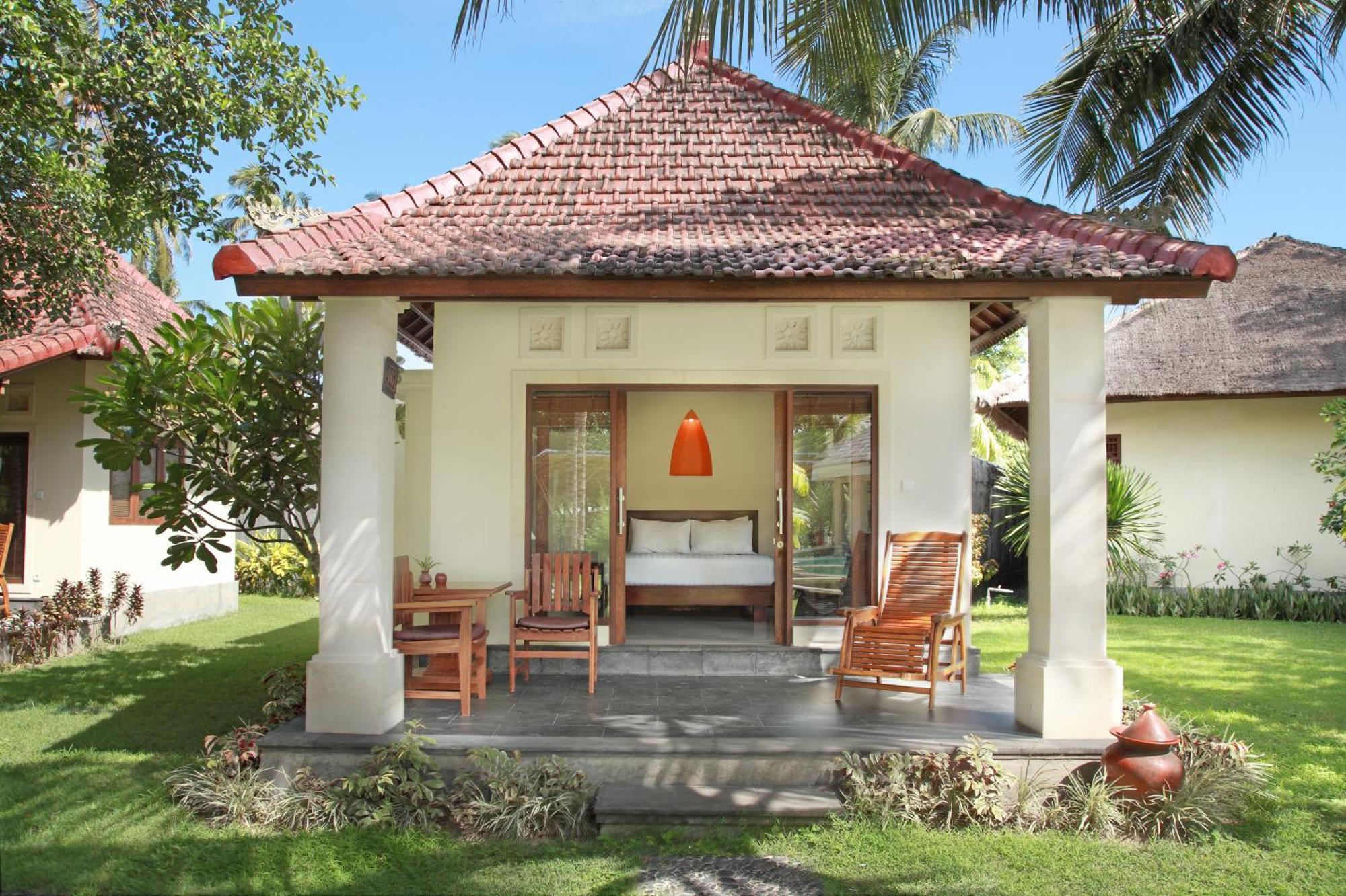 Puri Rinjani Bungalows & Hostel Kuta  Eksteriør billede
