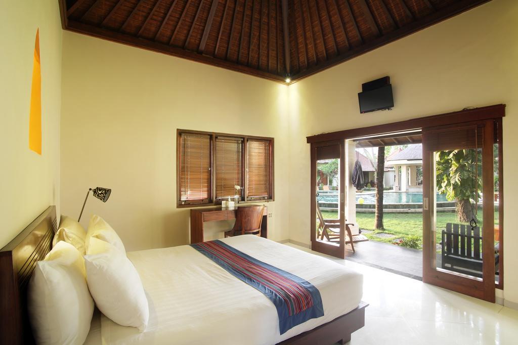 Puri Rinjani Bungalows & Hostel Kuta  Eksteriør billede